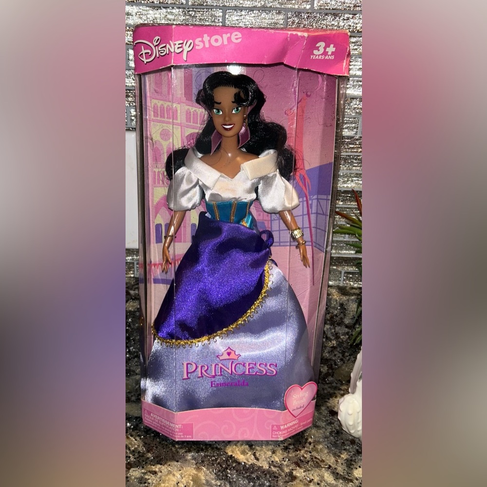 Disney Store Esmeralds Hunchback Notre Dame Princes Doll